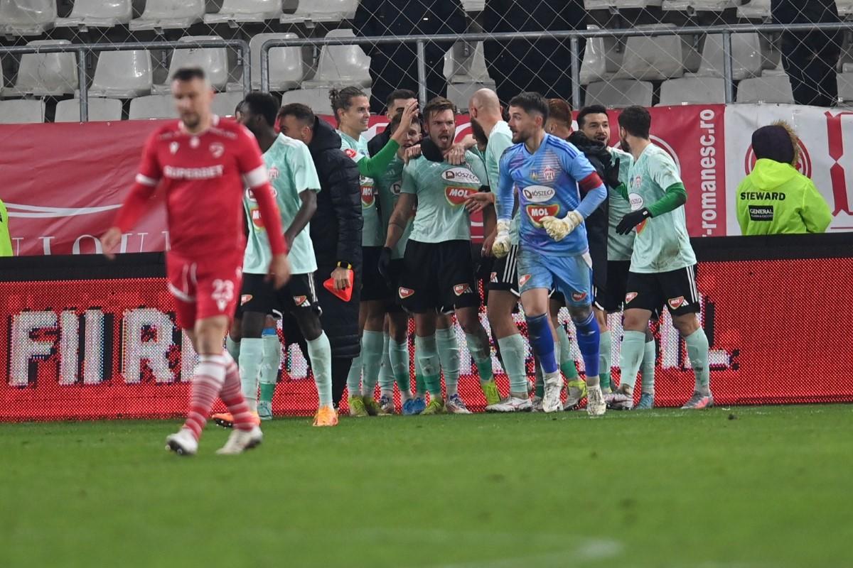 Dinamo - Sepsi OSK, în etapa 18 din Superligă