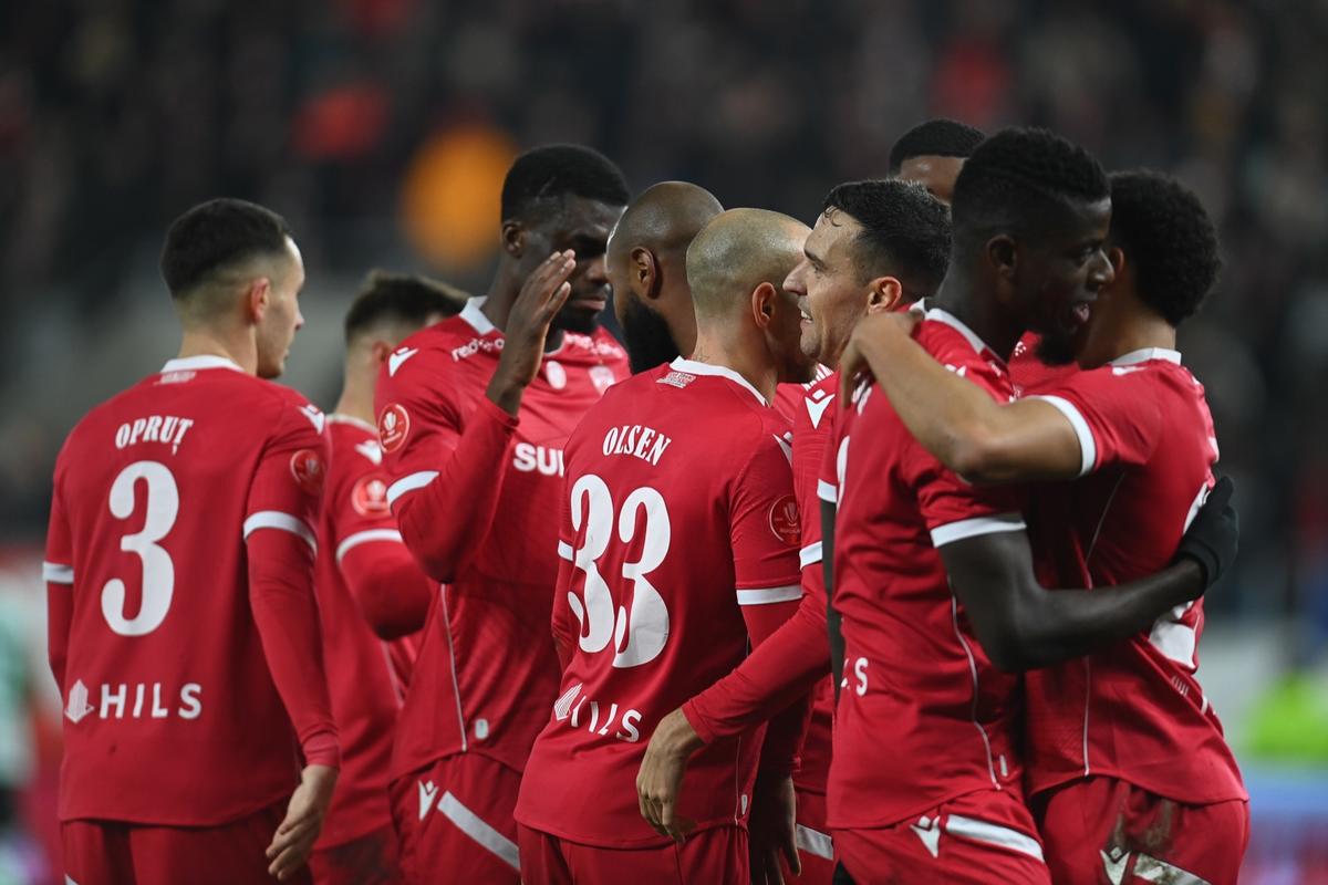 Dinamo - Sepsi OSK, în etapa 18 din Superligă