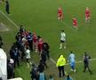 Scandal pe tunel, la pauza meciului Dinamo - Sepsi