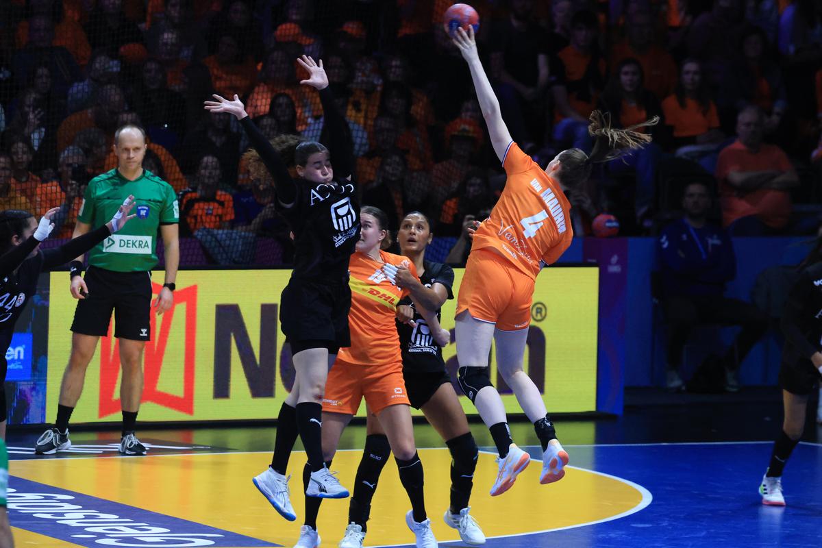 Repriză incredibilă în Rotterdam Ahoy, la Campionatul Mondial de handbal feminin! Un SINGUR gol marcat în 20 de minute
