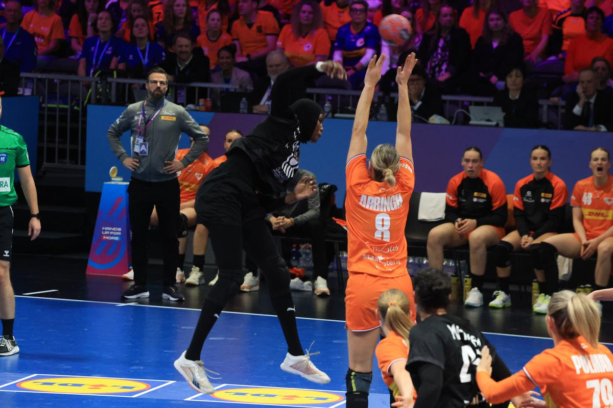Repriză incredibilă în Rotterdam Ahoy, la Campionatul Mondial de handbal feminin! Un SINGUR gol marcat în 20 de minute