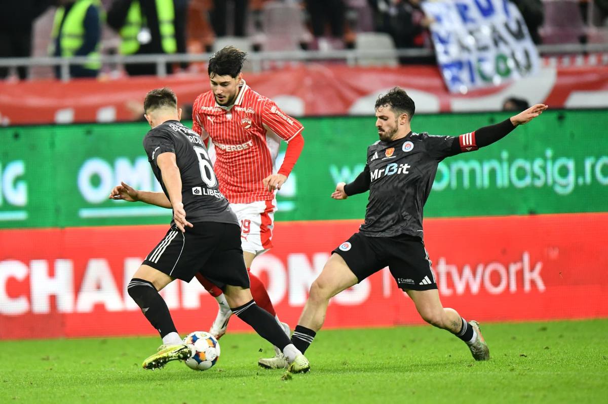 Debutant la Dinamo, Mazilu a recunoscut: „Nu mă așteptam să intru. Puțin cam repede”