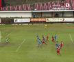 Mai rău ca la amatori » Încă un meci de Liga 2 jucat pe „câmp”: imagini SCANDALOASE