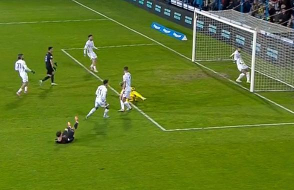 Erori în lanț » David Miculescu a înscris în Farul - FCSB după o fază încâlcită