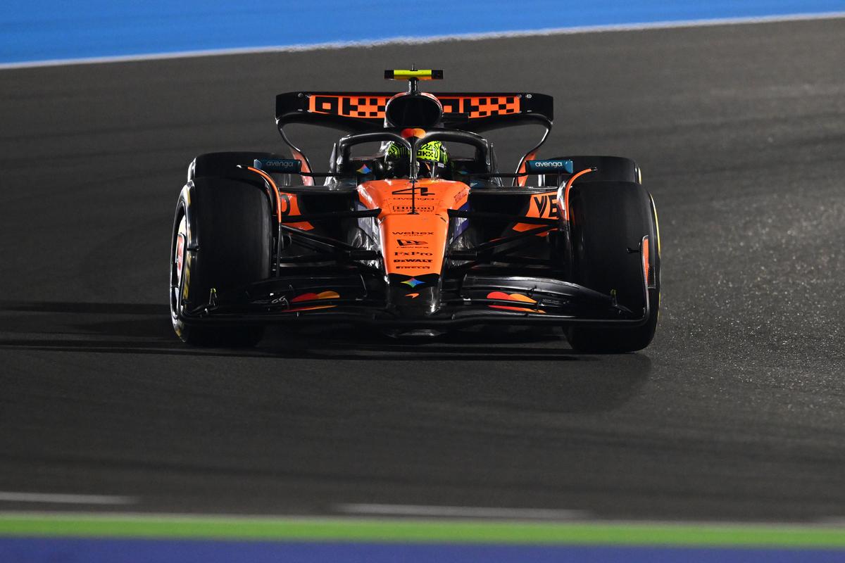 Max Verstappen câștigă în Qatar și duce lupta la titlu în ULTIMA etapă! Mutarea care i-a dat mat lui McLaren