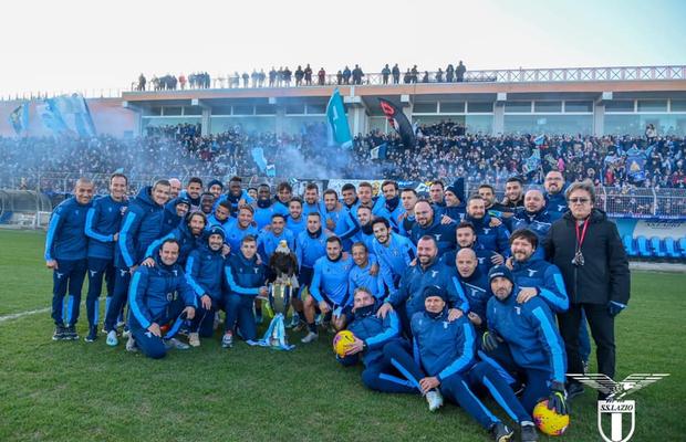 VIDEO + FOTO Ștefan Radu, așteptat de 10.000 de fani la ultimul antrenament din 2019: „Mi s-a făcut pielea de găină”