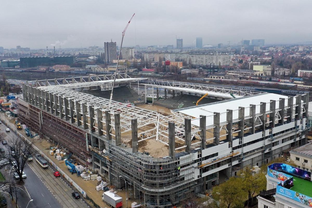 FOTO EXCLUSIV. Cum arată stadionul Giulești la final de 2020: structura acoperișului e aproape finalizată
