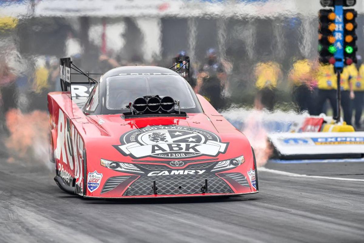 ROKit/ABK Beer Toyota Camry, mașina condusă de Alexis DeJoria în NHRA