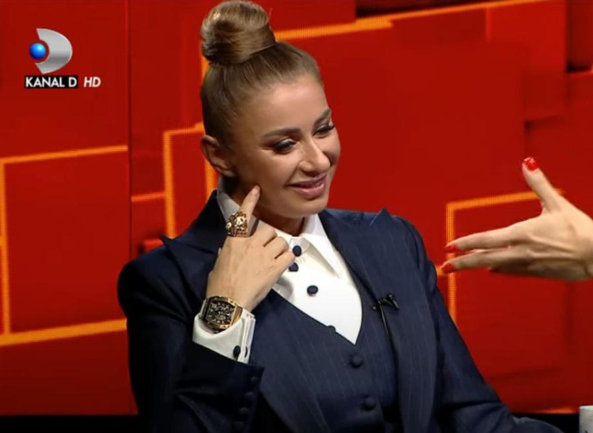 FOTO Anamaria Prodan a lăsat-o mască pe Denise Rifai, când a început să calculeze valoarea bijuteriilor de pe mâini: „Pentru asta muncim”