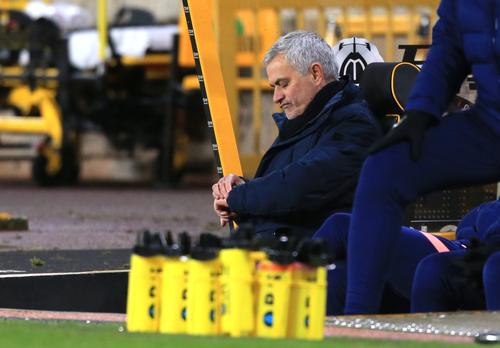 Partida dintre Tottenham și Fulham, din etapa cu numărul 16 de Premier League, a fost amânată din cauza unui focar de coronavirus apărut în tabăra oaspeților.