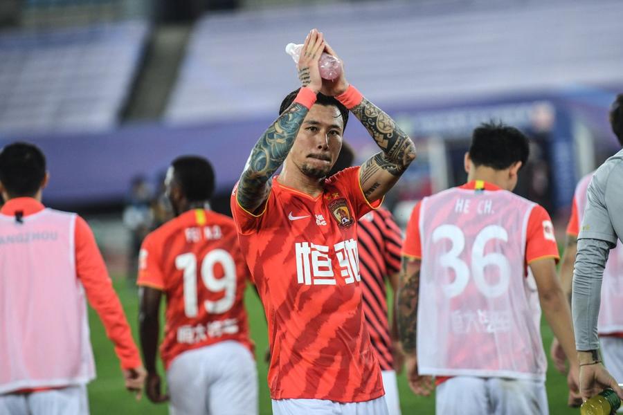 Zhang Linpeng, cu brațele acoperite de tatuaje // foto:imago Decizie stranie în China » Ce le-a fost interzis jucătorilor de la naționale