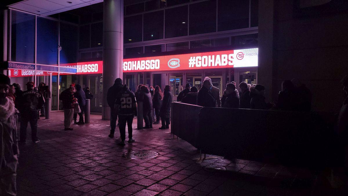 Show, business și religia hochei » GSP a asistat la un meci în NHL