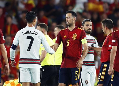 Al Nassr, clubul din Arabia Saudită care ar fi aproape de transferul lui Cristiano Ronaldo (37 de ani), ar mai avea pe listă două nume uriașe Sergio Ramos (36 de ani) și Sergio Busquets (34 de ani). Foto: Imago