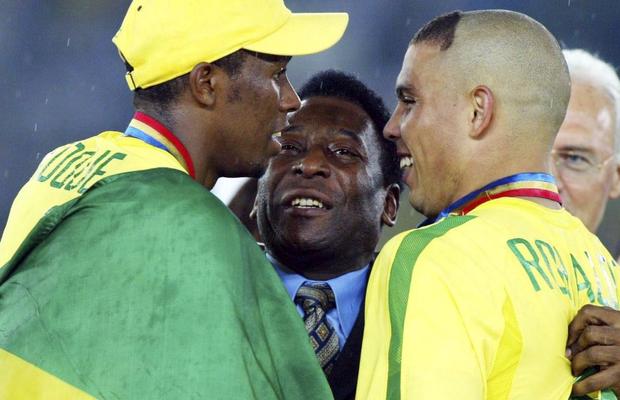 Omagiul emoționant al lui Ronaldo Nazario pentru marele Pelé: „Nu a părăsit niciodată topul, dar ne părăsește astăzi. Cel mai bun din toate timpurile”