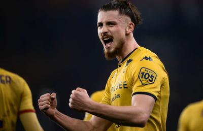 Toată Italia vorbește de Radu Drăgușin: Gazzetta și Corriere l-au ales MVP » Antrenorul Gilardino: „Îl masacrez!” + Jucătorul confirmă: „Vom ajunge la un acord cu Genoa”