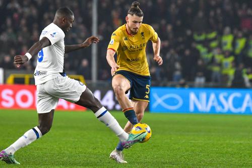 Radu Drăgușin, mai rapid decât Marcus Thuram la Genoa - Inter 1-1