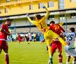 Cine e Codruț Sandu, portarul în care Rapid își pune speranțele: competitiv la atletism, are 1,91m la 17 ani!