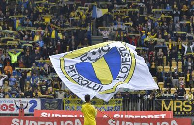 Situația de la Petrolul e tot mai haotică: Pîrvu nu vrea să plece și acuză conducerea, fanii nu vor să audă de planul lui Copilu! Ce s-a întâmplat vineri seara