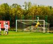 Cine e Codruț Sandu, portarul în care Rapid își pune speranțele: competitiv la atletism, are 1,91m la 17 ani!