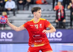 „Tricolorele” sunt încrezătoare înainte de Final Four-ul EHF Euro Cup de la București » Cristina Laslo: „Ducem povestea mai departe!”