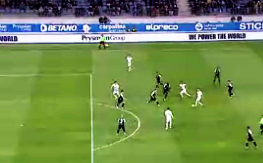 CRAIOVA - GAZ METAN 3-1 // FOTO Cele două faze care au aprins prima repriză din Bănie » Marius Avram și deciziile cu care i-a enervat pe olteni