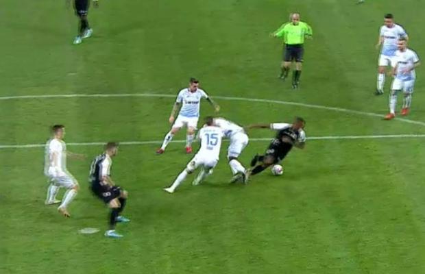 CRAIOVA  - GAZ METAN 3-1 // FOTO Cele două faze care au aprins prima repriză din Bănie » Marius Avram și deciziile cu care i-a enervat pe olteni