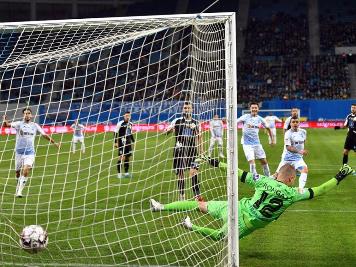 CRAIOVA - GAZ METAN 3-1 // Încă o bătălie în războiul dintre Pigliacelli și galerie » Scene tensionate la finalul partidei + 2 mesaje dure la adresa portarului