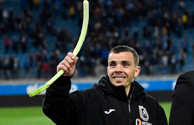 CRAIOVA - GAZ METAN 3-1 // Dan Nistor, savuros de la primul meci: „Am primit cadou un praz” + „Eu sunt pe motorină, mă încălzesc mai greu”