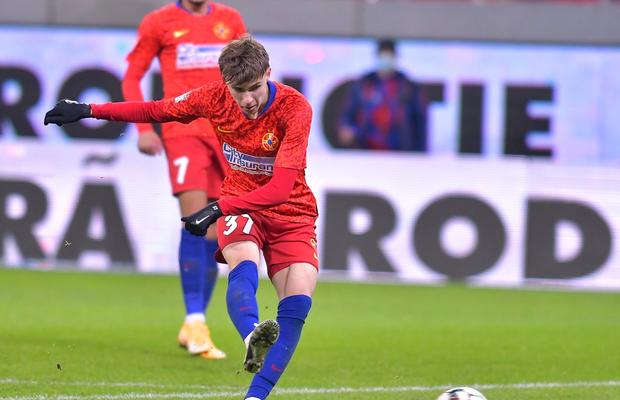 FCSB. Rapid, gafă uriașă: „Nu știu cum l-a pierdut pe Octavian Popescu! E din aceeași categorie cu Dobrin”
