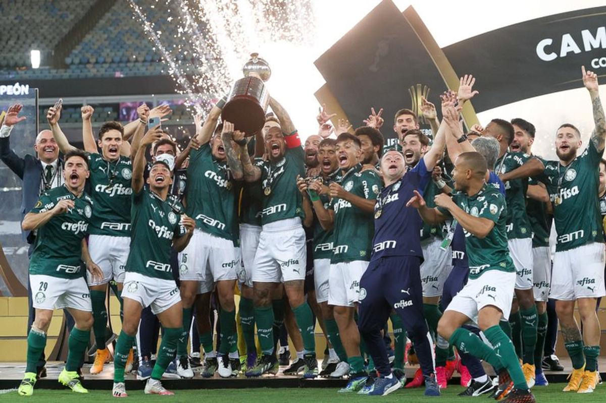 Palmeiras a câștigat Copa Libertadores după o finală cu 15 minute de prelungire și o bătaie generală!