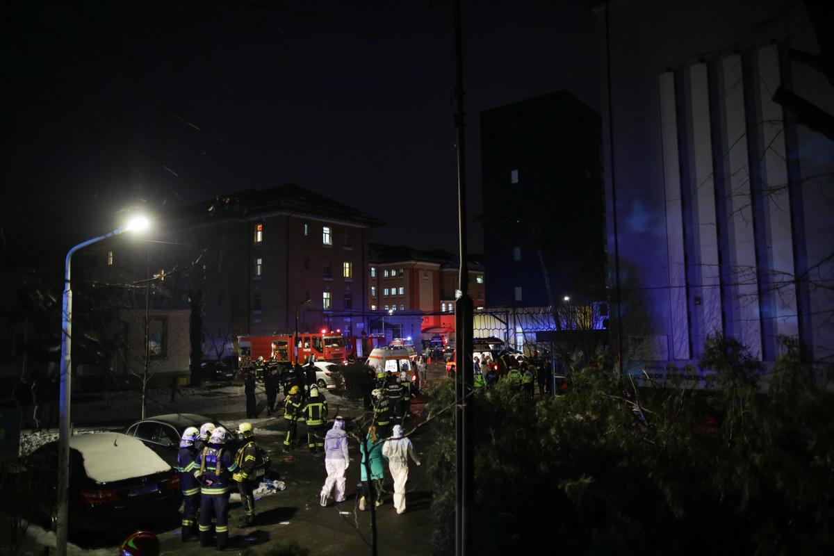 Rică Răducanu a fost internat în salonul de la „Matei Balș” care a luat foc » Soția lui se afla în spital în momentul incendiului: „Bine că a scăpat!”