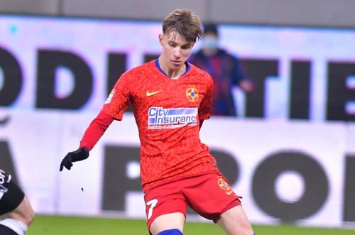 Mijlocașul Octavian Popescu (18 ani) a devenit rapid un jucător important la FCSB și preferatul lui Gigi Becali, la doar un an după ce a venit de la CS Universitatea Craiova.