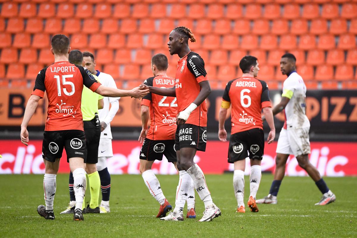 FOTO. Surpriză uriașă în Ligue 1! PSG a pierdut cu locul 18, într-un meci cu 5 goluri
