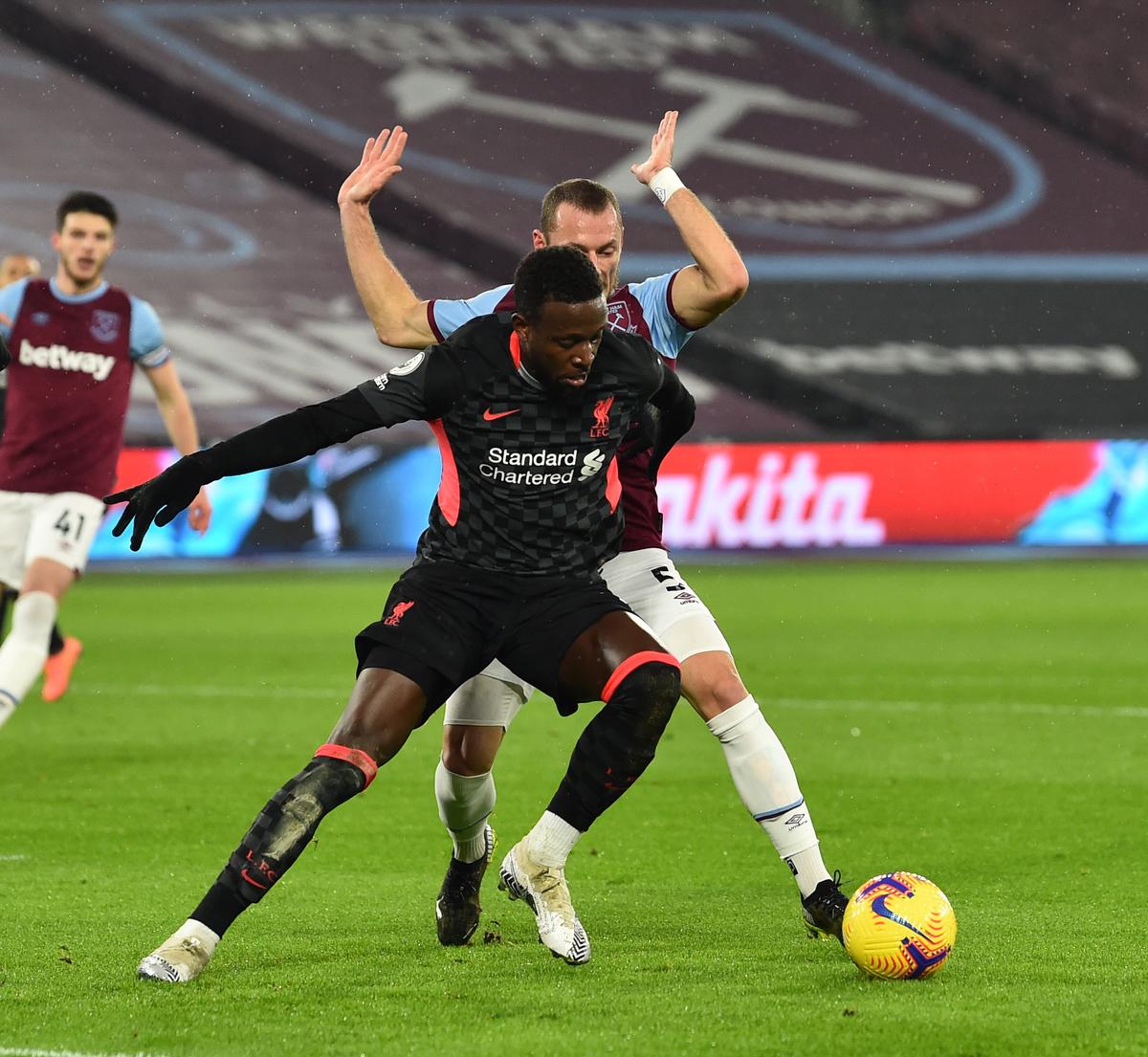 FOTO. Liverpool își revine! Victorie lejeră în deplasare, cu „dublă” Salah