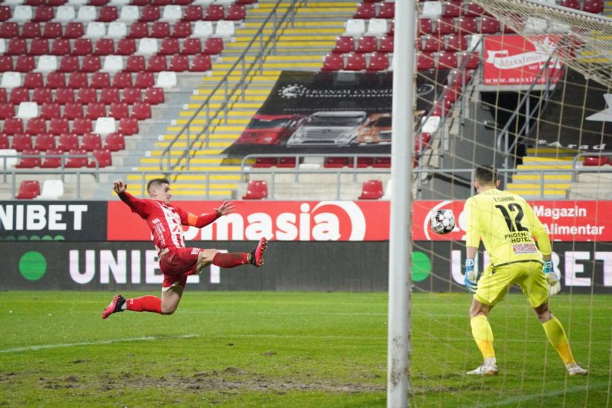 Jucătorii lui Dinamo uimesc un rival: „E greu de înțeles” » Ce a remarcat la formația alb-roșie