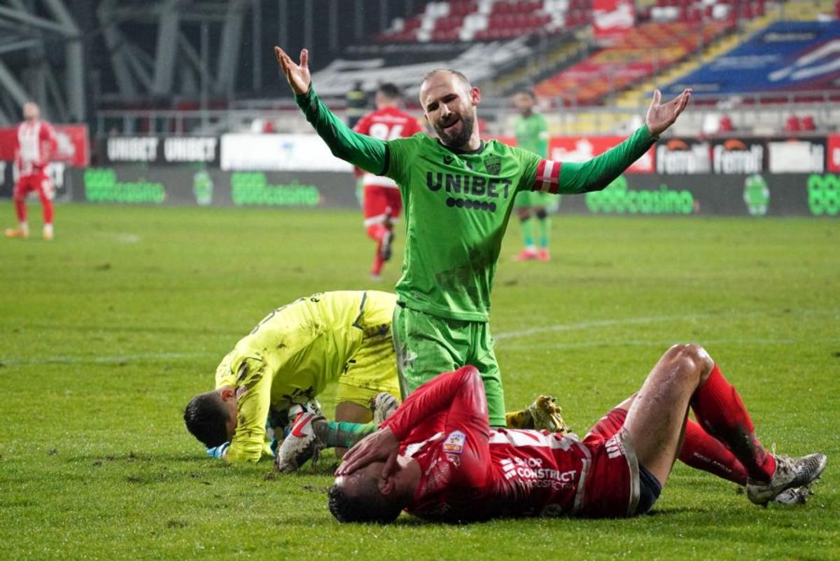 Jucătorii lui Dinamo uimesc un rival: „E greu de înțeles” » Ce a remarcat la formația alb-roșie