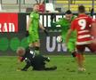 FOTO Cât de prost a fost gazonul de pe noul „Francisc Neuman”? » Arbitrul Popa, alunecare de manual în UTA - Dinamo :)