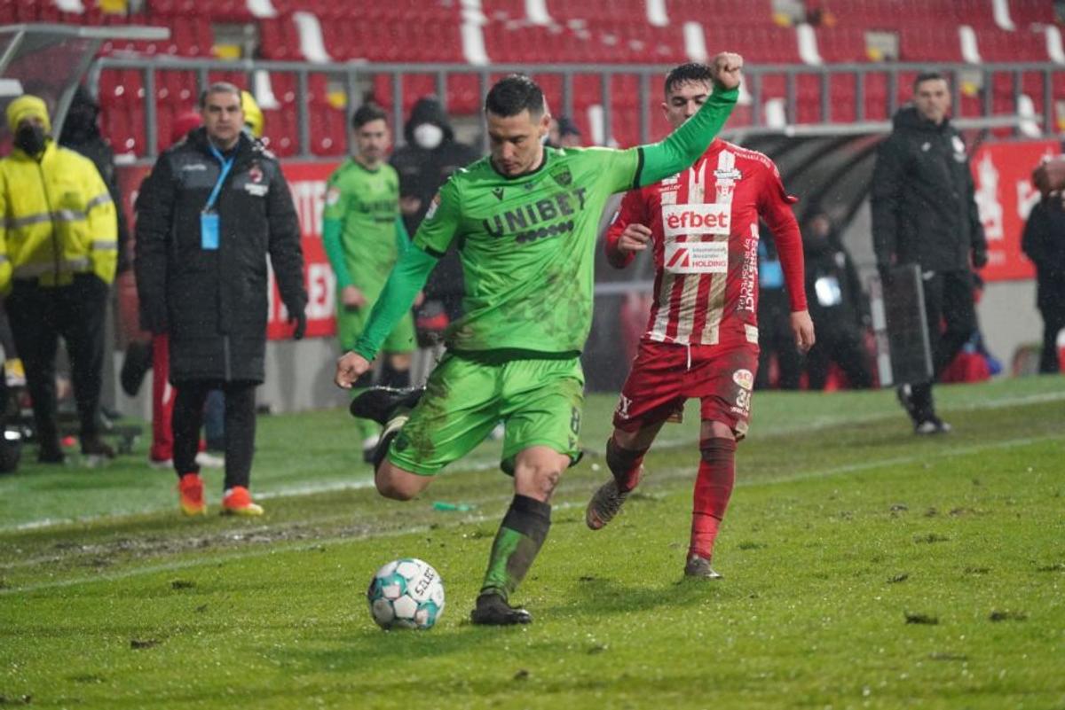 Jucătorii lui Dinamo uimesc un rival: „E greu de înțeles” » Ce a remarcat la formația alb-roșie