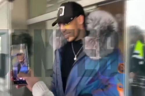 Pierre Emerick Aubameyang a ajuns la Barcelona // FOTO: captură Twitter Gerard Romero
