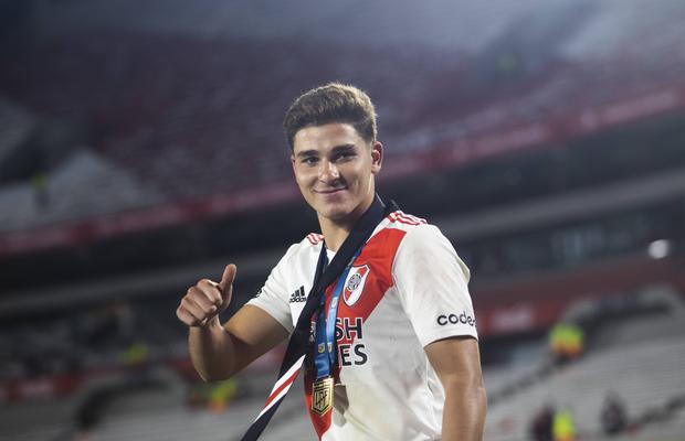 Manchester City, lovitură pe piața transferurilor! A luat cel mai curtat tânăr argentinian!