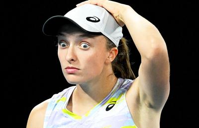 „Am «febră musculară» la sprâncene” :D Declarația zilei vine de la o rivală a Simonei Halep, surprinsă în timpul victoriei lui Rafael Nadal