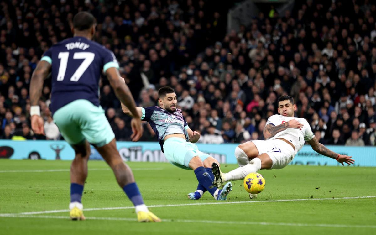 Una bună, alta rea » Cum s-a descurcat Radu Drăgușin într-un final de meci în care Tottenham a tremurat cu Brentford