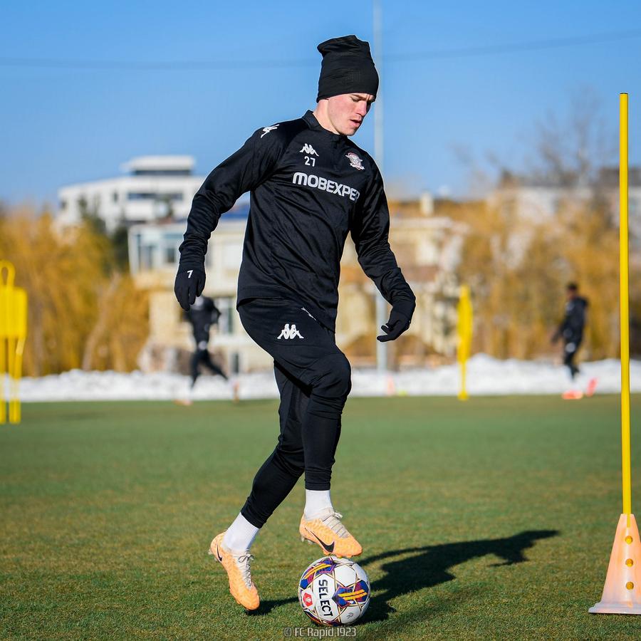 Veste bună pentru Rapid: Claudiu Petrila a revenit și se antrenează normal