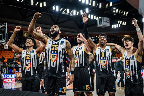 U-BT Cluj-Napoca a învins-o pe Gran Canaria, scor 113-111, și sunt cu un pas în sferturile de finală din Eurocup la baschet masculin.