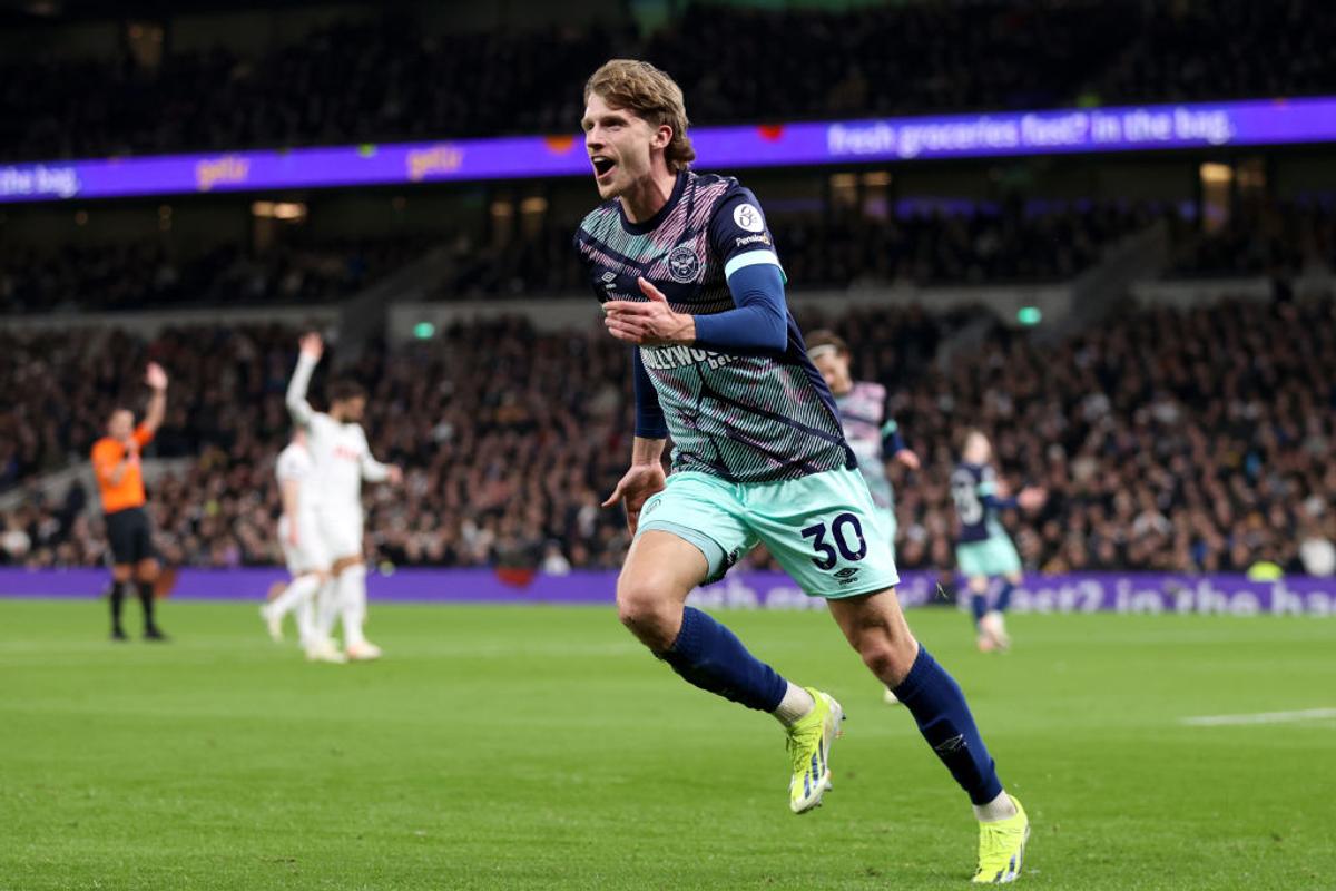 Una bună, alta rea » Cum s-a descurcat Radu Drăgușin într-un final de meci în care Tottenham a tremurat cu Brentford