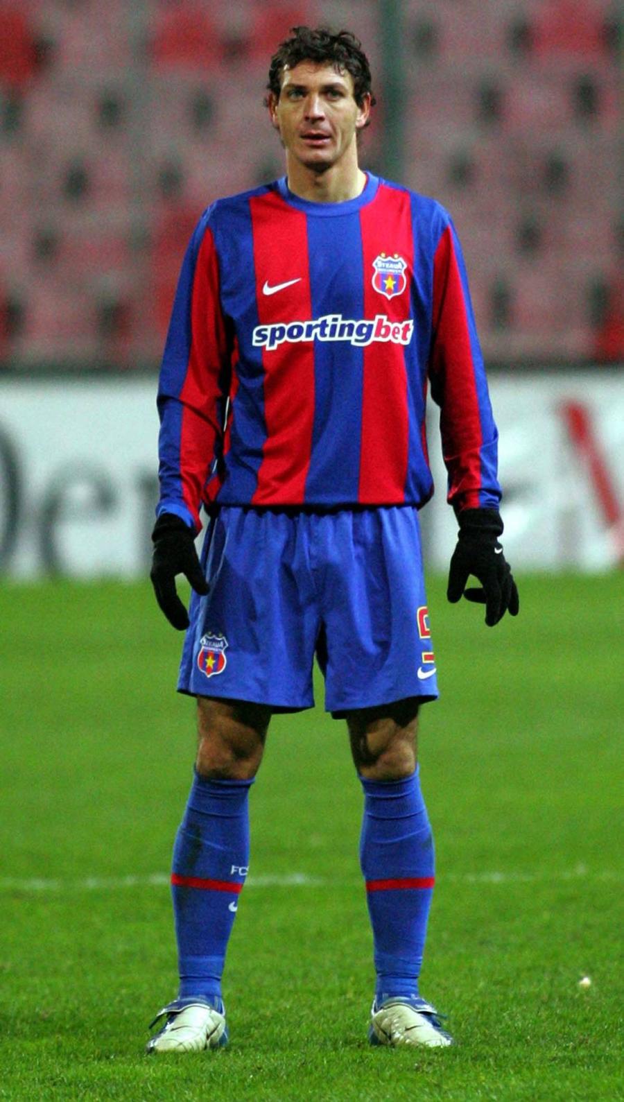 „Au antrenorii vreun merit la FCSB?” » Fostul fotbalist al roș-albaștrilor intervine în dezbaterea momentului