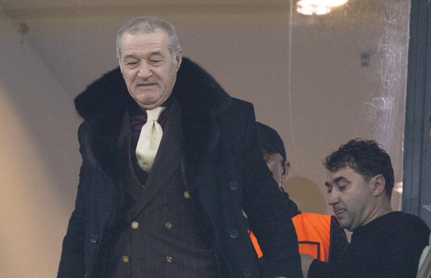 L-a „mirosit” pe Gigi Becali: „E un fel de Robben! Ne tot face fenta asta și toți pleacă după ea”