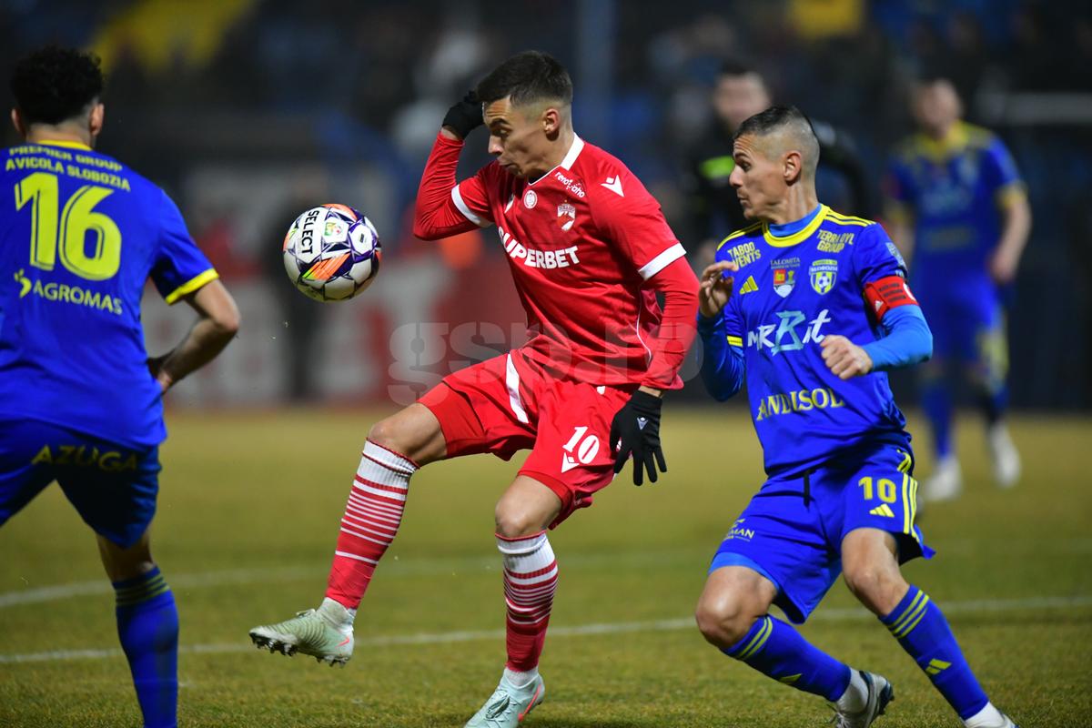Unirea Slobozia - Dinamo, etapa 24 din Superliga