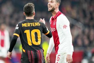Revoltă la Ajax Amsterdam » Căpitanul a renunțat la banderolă și forțează plecarea: „Individualist, nu i-a păsat deloc de coechipieri”
