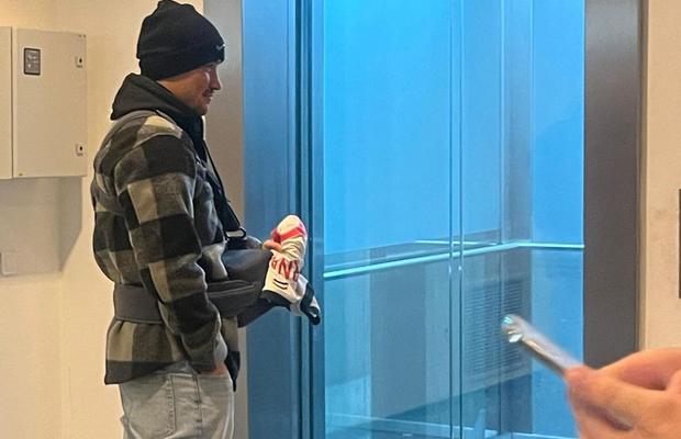 Casemiro a plecat de la București cu tricoul unui jucător de la FCSB » Garnacho i-a făcut fericiți pe roș-albaștri